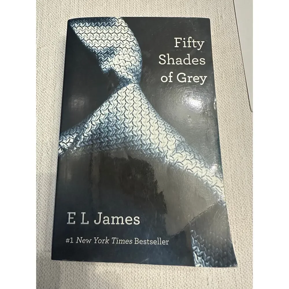 Fifty Shades of Grey 3 PIECE Vol 1 ,FIFTY SHADES DARKER VOL 2 & Grey spicy read
